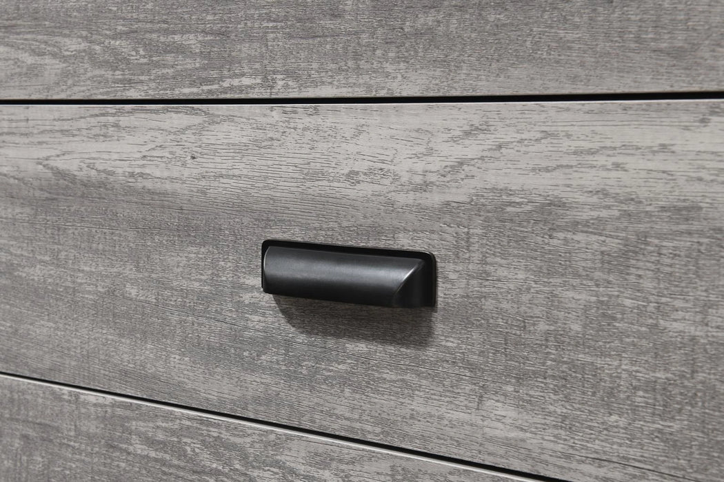 B520 Gray Wash Dresser