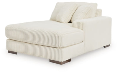 Lindyn Sectional with Chaise - Furniture Citi (Multi Location - MI)