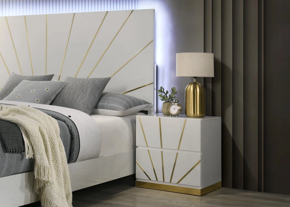 White/Gold Line Dresser