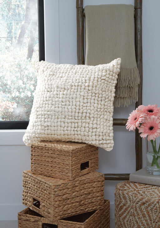 Aavie Pillow - Furniture Citi (Multi Location - MI)