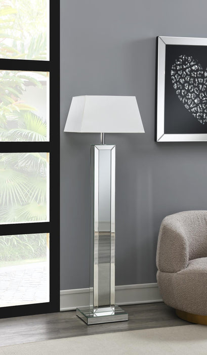 A1010 Led Floor Lamp Sold With Lamp Shade A1000-B