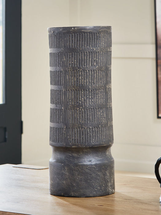 Beninworth Vase - Furniture Citi (Multi Location - MI)