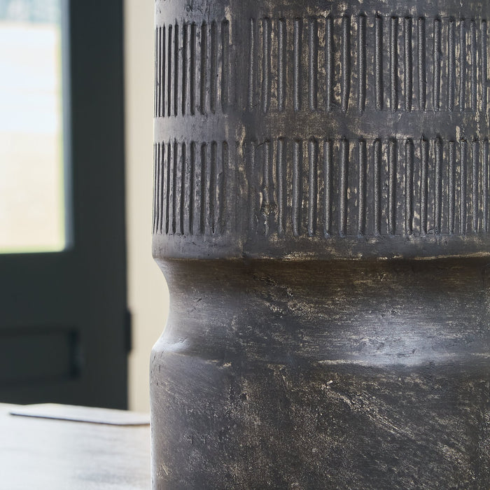 Beninworth Vase - Furniture Citi (Multi Location - MI)