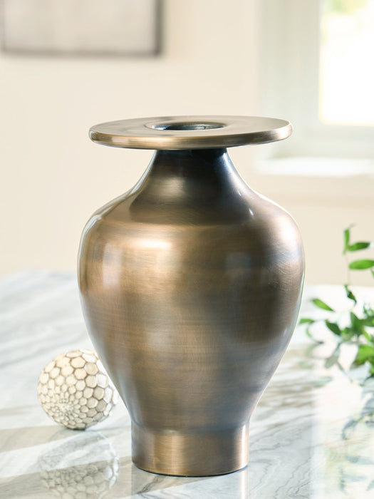 Fedorleigh Vase - Furniture Citi (Multi Location - MI)