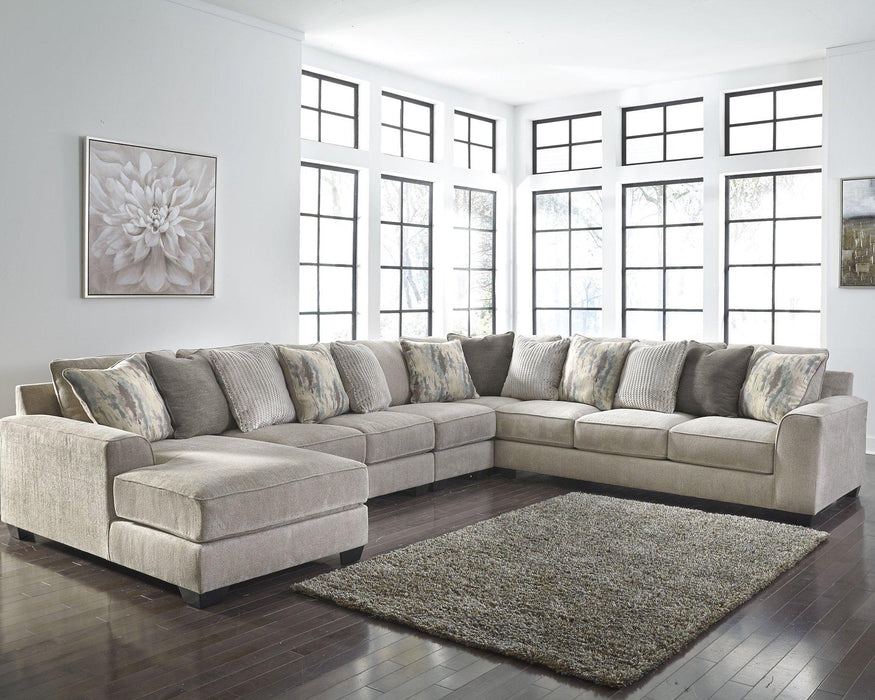 Ardsley Sectional with Chaise