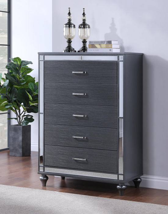 B223 Charcoal Gloss Chest