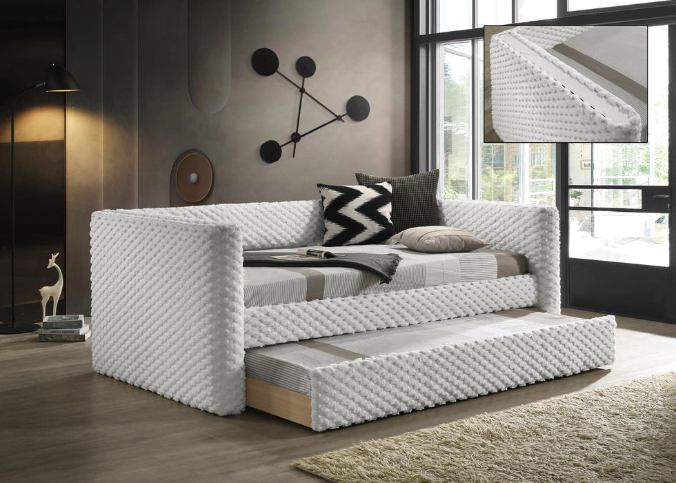 DB801 White Daybed