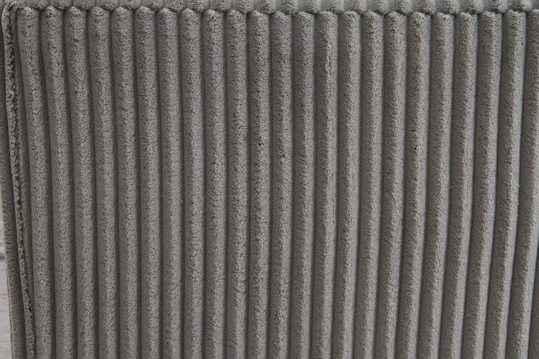 U243 Gray Chair With Usb-C Charger