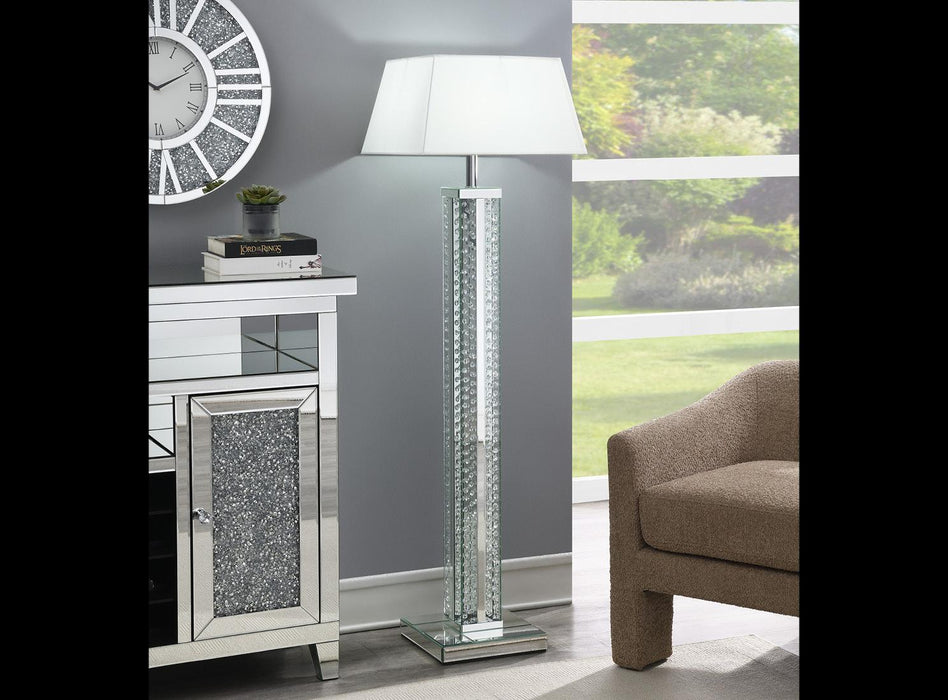 Everly FLOOR LAMP - A1030