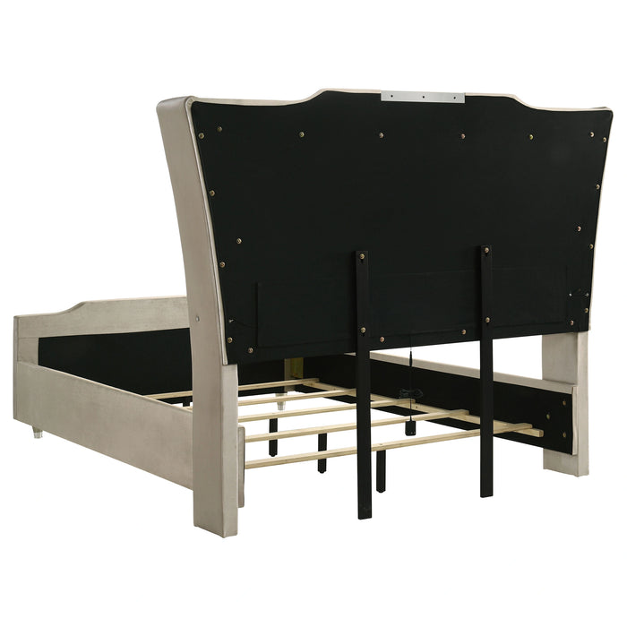 Lorient Bedroom Set